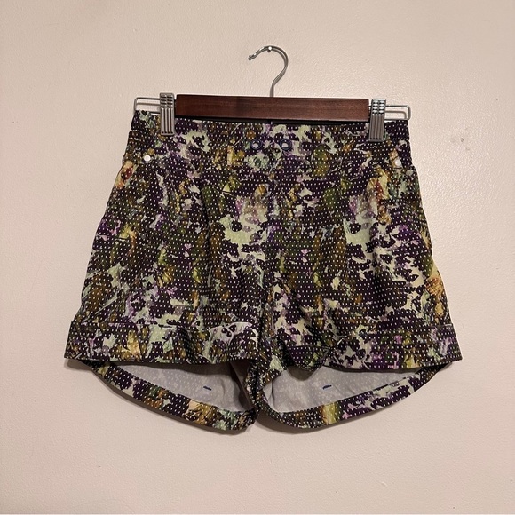 Lululemon Spring Break Away Short in Floral Sport White Multi size 4 - Picture 3 of 6